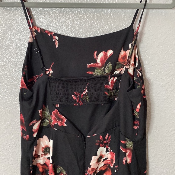 Floral Jumpsuit - Picture 7 of 9